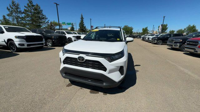 2021 Toyota RAV4 LE | Heated Seats | Apple CarPlay in Cars & Trucks in Edmonton - Image 4