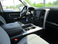 See Dealer Website for Details. 2019 Ram 1500 Big Horn CRFEWCAB 4X4 **CONTENT AUTO SPÉCIALISTE DU FI... (image 8)