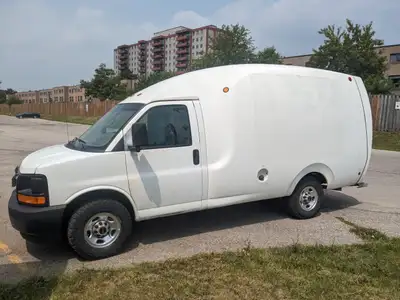2017 GMC Savana Commercial Cutaway 3500 Bubble Van 139 - $19,500 Special Year: 2017 Mileage: 270,000...