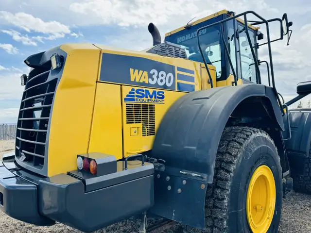 2016 Komatsu WA380-7 LOADER dans Équipement lourd dans Calgary - Image 13