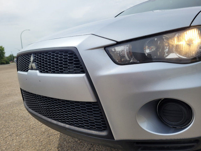2013 Mitsubishi Outlander ES - Bluetooth - Heated Seats in Cars & Trucks in Edmonton - Image 4