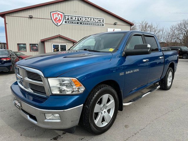  2011 Ram 1500 4WD Crew Cab 140.5 SLT in Cars & Trucks in Belleville