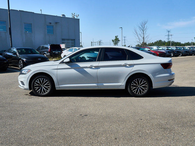 2021 Volkswagen Jetta Comfortline | Auto | 1.4T | Apple CarPlay in Cars & Trucks in Edmonton - Image 2