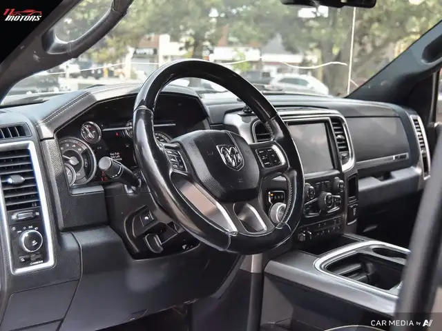 2016 Ram 1500 4x4 Crew Cab 140.5" LARAMIE Limited | LEATHER | SU in Cars & Trucks in City of Toronto - Image 14