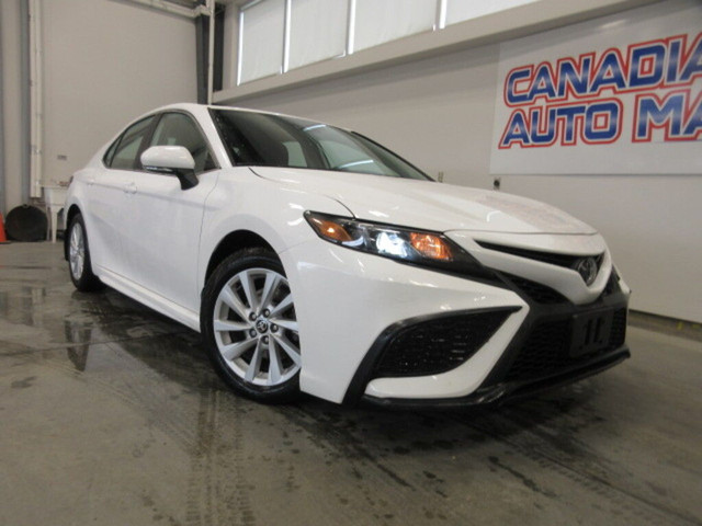  2021 Toyota Camry SE, AUTO, A/C, HTD. SEATS, BT, ALLOYS, JUST 8 in Cars & Trucks in Ottawa