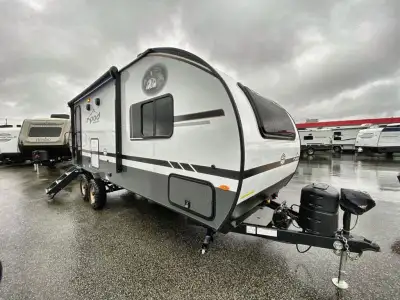Forest River R-Pod travel trailer RP-202 highlights: Walk-Through Bath Rear Kitchen Booth Dinette Qu...