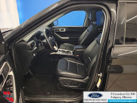 Low Mileage, Remote Start, Heated Steering Wheel, Power Liftgate, Lane Keep Assist, Apple CarPlay! A... (image 6)