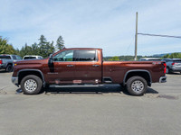 4WD Crew Cab 159 LTZ Engine: Turbocharged Diesel V8 6.6L/403 Safety Equipment StabiliTrak, stability... (image 3)