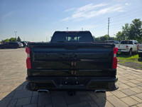 2022 Chevrolet Silverado 1500 4WD Crew Cab High Country with the 6.2L V8 and only 67,092kms. Clean h... (image 5)