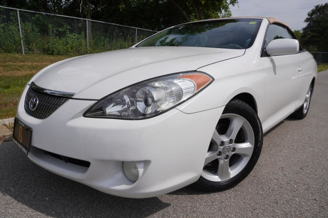 2006 Toyota Camry Solara SLE V6 CONVERTIBLE / STUNNING COMBO /WE in Cars & Trucks in Mississauga / Peel Region