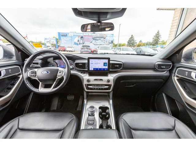 2023 Ford Explorer XLT 4WD | LEATHER | SUNROOF | REMOTE START |  in Cars & Trucks in Winnipeg - Image 3