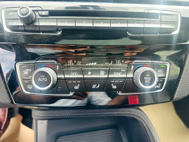 2017 BMW X1 xDrive28i in Cars & Trucks in Edmonton - Image 15