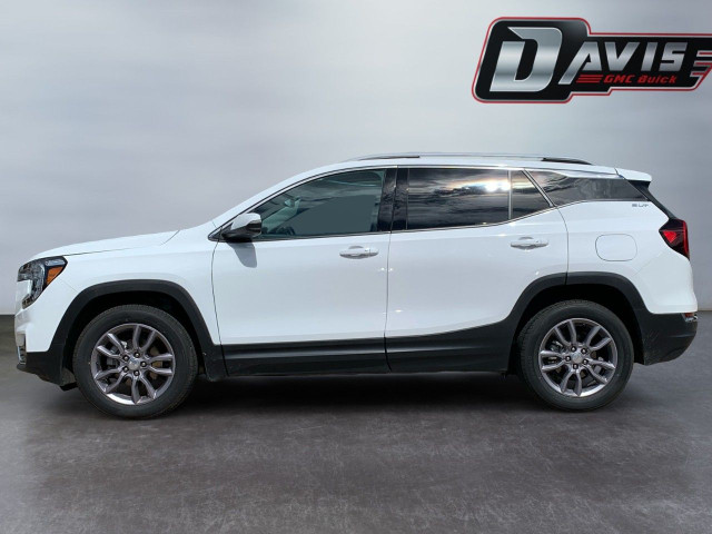 2023 GMC Terrain in Cars & Trucks in Medicine Hat - Image 2