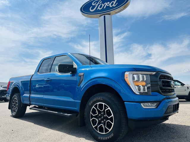 2021 Ford F-150 XLT SPORT! / 302A! / LOW KM! / FORDPASS! / RSTAR in Cars & Trucks in Edmonton