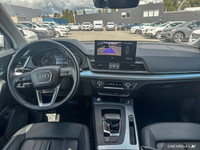 This Audi Q5 boasts a Intercooled Turbo Gas/Electric I-4 2.0 L/121 engine powering this Automatic tr... (image 9)