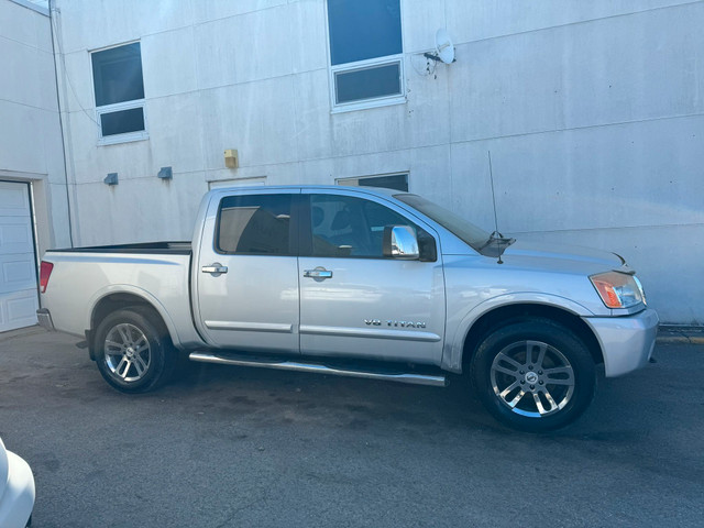 2012 Nissan Titan V8 5.6L 4X4 AUTOMATIQUE FULL AC MAGS CUIR TOIT in Cars & Trucks in Laval / North Shore - Image 3