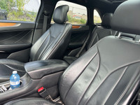 2015 Lincoln MKC Base – Sophisticated Style & Refined Comfort in BlackStep into luxury with this 201... (image 5)