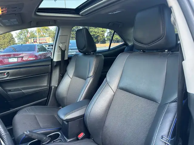 2019 Toyota Corolla SE | Sunroof | Leather in Cars & Trucks in City of Toronto - Image 12