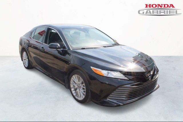 2020 Toyota Camry XLE JAMAIS ACCIDENTE in Cars & Trucks in City of Montréal - Image 2