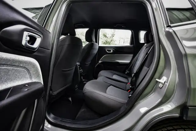 2024 Jeep Compass Sport • HEATED SEATS • LANE KEEP ASSIST • CP/A in Cars & Trucks in Ottawa - Image 28