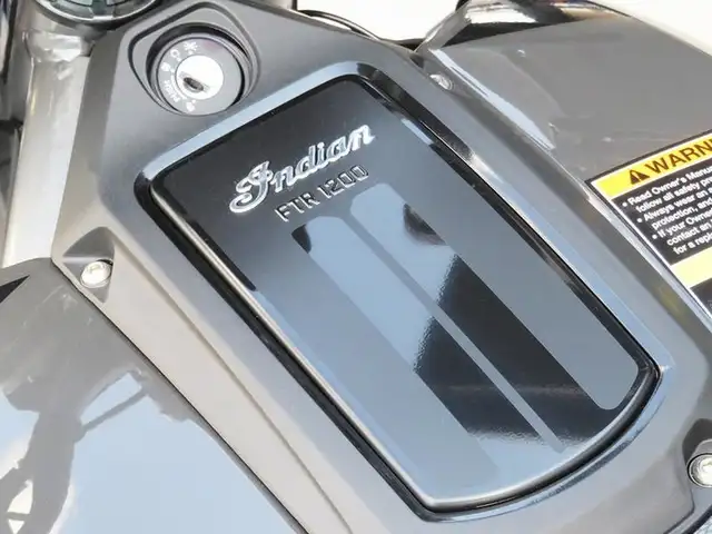 2024 Indian Motorcycle FTR Sport Granite Gray/Blue in Street, Cruisers & Choppers in Cambridge - Image 16