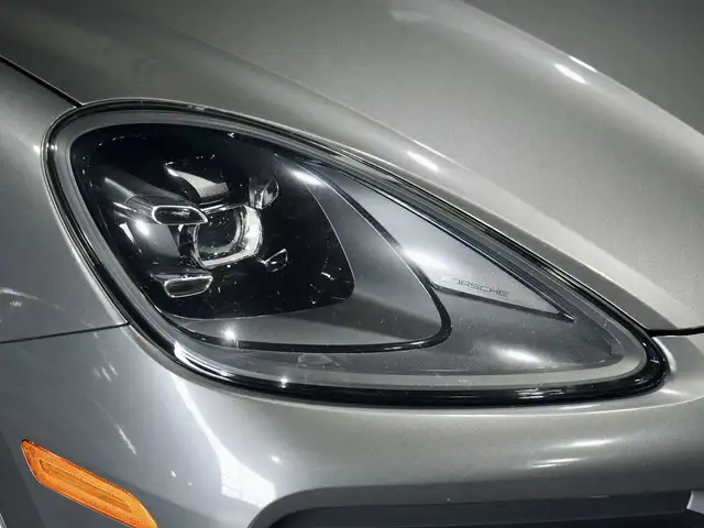 2021 Porsche Cayenne Coupe/PANO/1-OWNER/21 IN RIMS/PANO/CAM/NAV in Cars & Trucks in Mississauga / Peel Region - Image 9