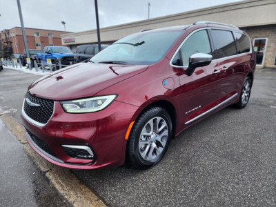 Chrysler Pacifica Hybrid Pinnacle hYBRID 2023 A QUI LA CHANCE!!!