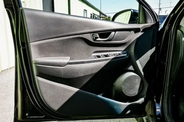 2022 Hyundai Kona 2.0L Essential AWD • HEATED SEATS • CP/AA in Cars & Trucks in Cornwall - Image 10