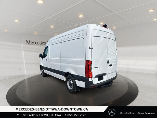 2024 Mercedes-Benz Sprinter 2500 144 Wheelbase High Roof RWD in Cars & Trucks in Ottawa - Image 4