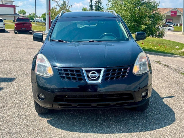 2010 Nissan Rogue in Cars & Trucks in Calgary - Image 2