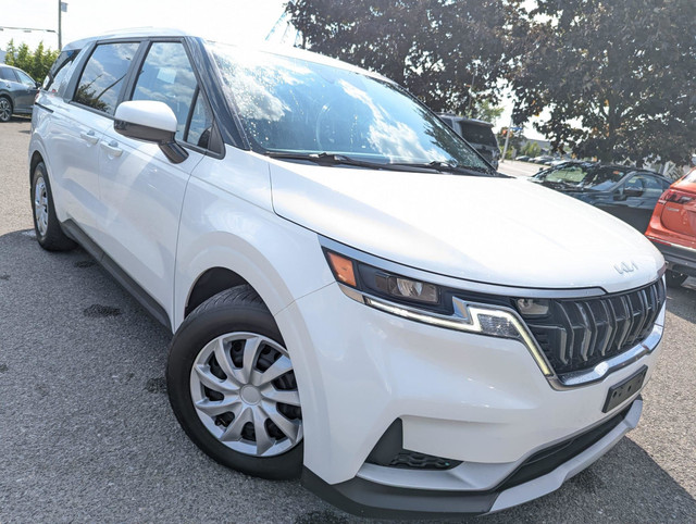 2022 Kia Carnival LX+ in Cars & Trucks in Ottawa