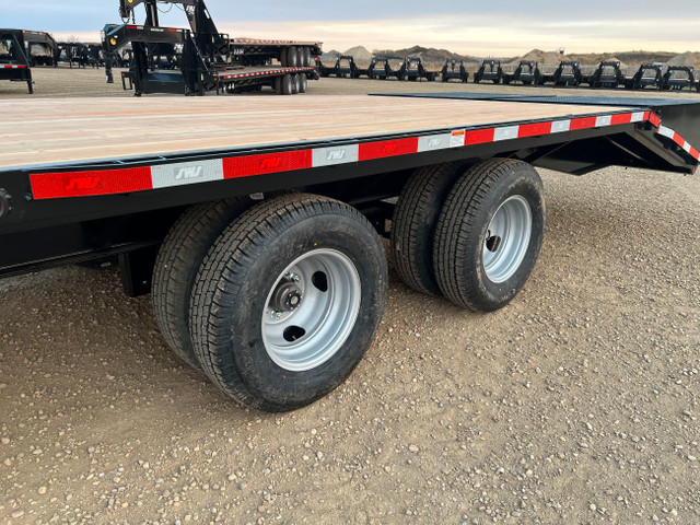 2025 SWS 30' Gooseneck Trailer (2) 10K Axles in Heavy Equipment in Edmonton - Image 2