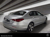 Mercedes-Benz Rive-Sud, la destination Mercedes-Benz par excellence. Bienvenue en première classe. D... (image 4)