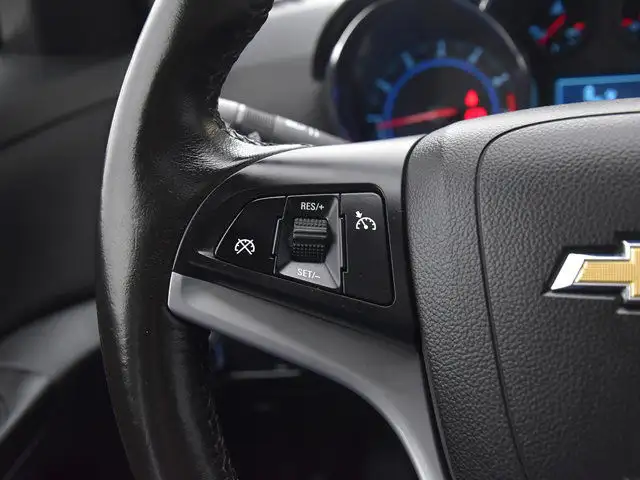 2014 Chevrolet Cruze LTZ in Cars & Trucks in Red Deer - Image 16