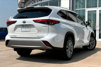 FINANCE OR LEASE PURCHASE PRICE: $50,300 + HST + Finance/Lease Fee + Licensing CASH PRICE: $52,300+... (image 5)