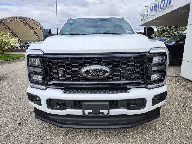 2025 Ford Super Duty F-350 SRW LARIAT in Cars & Trucks in Calgary - Image 2