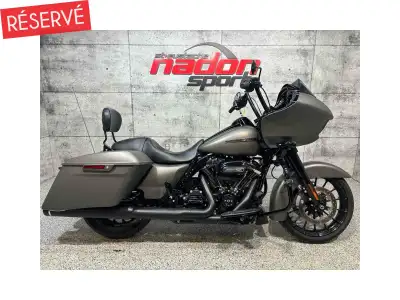 Harley-Davidson Road Glide Special 114 FLTRXS 2019 Seulement 5 177 KM! Magnifique Road Glide Special...