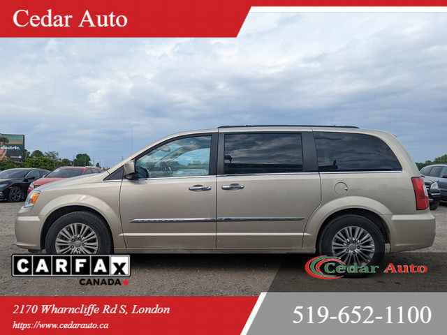 2015 Chrysler Town & Country Touring w/Leather | 1 YEAR POWERTRA in Cars & Trucks in London - Image 3
