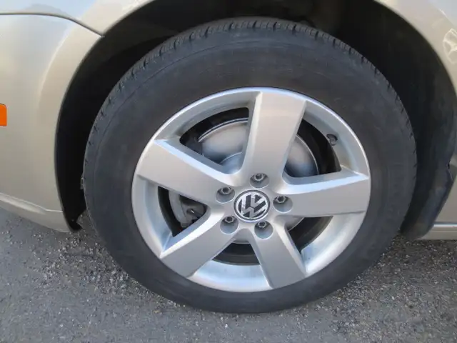 2008 Volkswagen Jetta Comfortline 2.5L w/ Htd Lthr/Sunroof in Cars & Trucks in Edmonton - Image 22