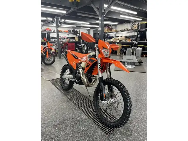 2025 KTM 300 XC-W in Dirt Bikes & Motocross in Granby - Image 9