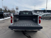 ACCIDENT FREE | HEATED SEATS | HEATED STEERING WHEEL | REMOTE START | HD BACK UP CAM | AUTO HIGH BEA... (image 4)