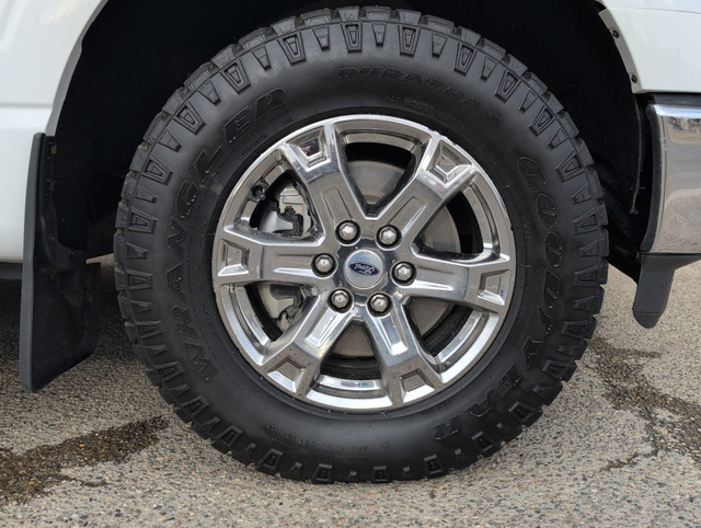 2022 Ford F-150 XLT XTR 4WD SuperCrew 5.5 Foot Box in Cars & Trucks in Lethbridge - Image 2