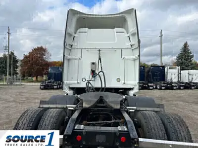 Just in! Super clean and rare 2016 Western Star 5700XE w/68'' raised roof sleeper 224'' wheelbase De...