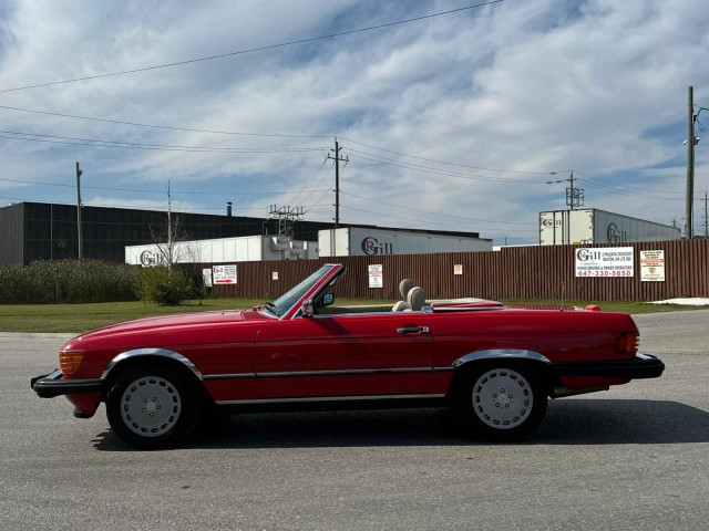 1989 Mercedes-Benz 560 SL 560 SL|| ACCIDENT FREE|| CERTIFIED in Cars & Trucks in Mississauga / Peel Region - Image 2