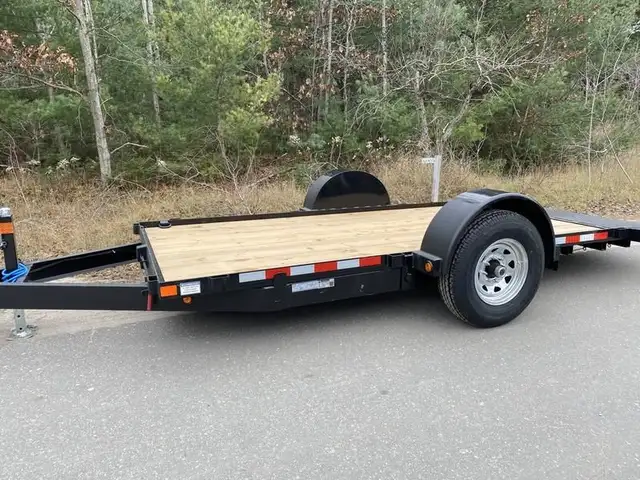 2025 Canada Trailers TL614-7K TILT & LOAD in Cargo & Utility Trailers in Muskoka - Image 2