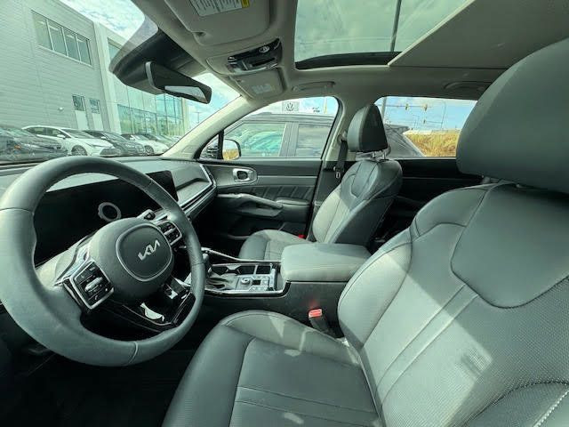 2025 Kia Sorento X-Line | Heated Seats | Blind Spot | Adaptive in Cars & Trucks in Tricities/Pitt/Maple - Image 4