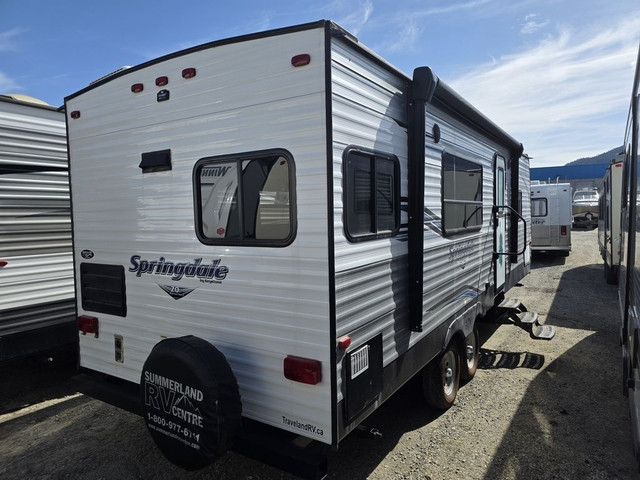 2019 Keystone RV Springdale 242RKWE in Travel Trailers & Campers in Penticton - Image 4