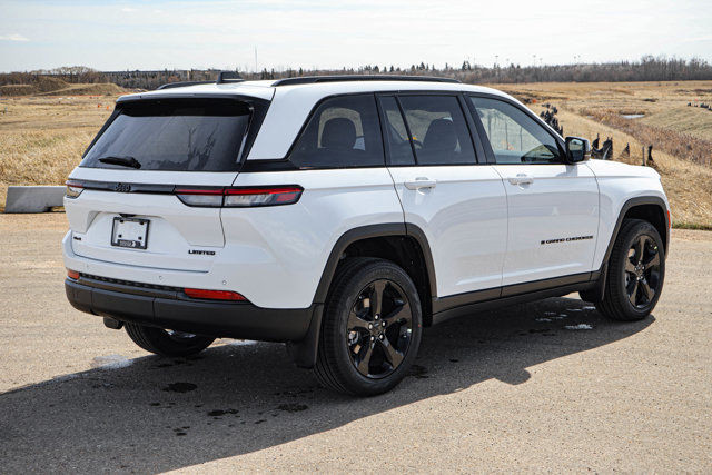 2025 Jeep Grand Cherokee Limited in Cars & Trucks in Strathcona County - Image 4