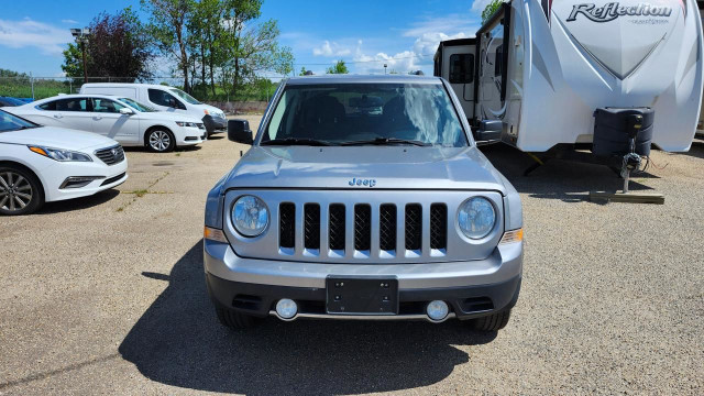 2016 Jeep Patriot North, 4WD, Remote Start, Heated Seats, Blueto in Cars & Trucks in Edmonton - Image 2