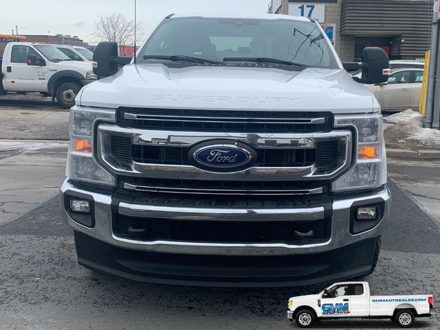 2022 Ford F-350 XLT Crew Cab Short Box 4WD in Cars & Trucks in City of Toronto - Image 2